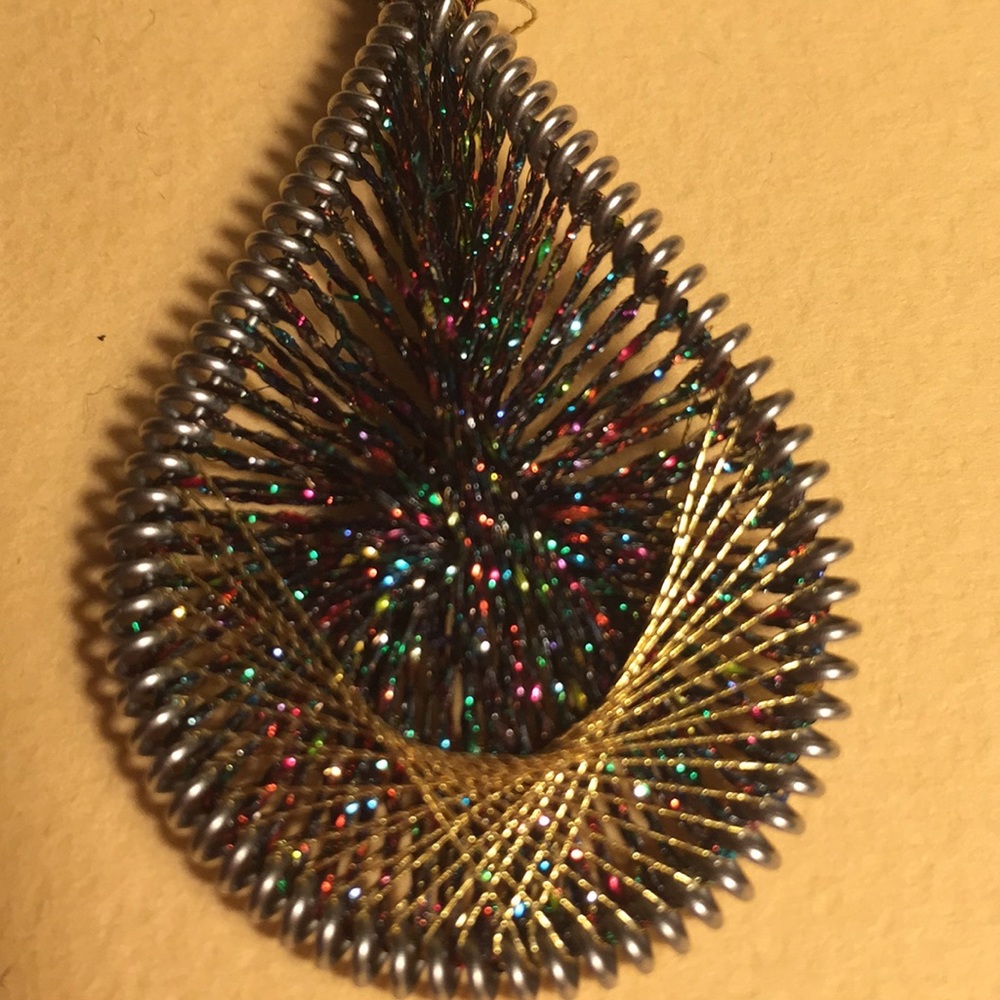 String Art Earrings - Picture 4 of 6